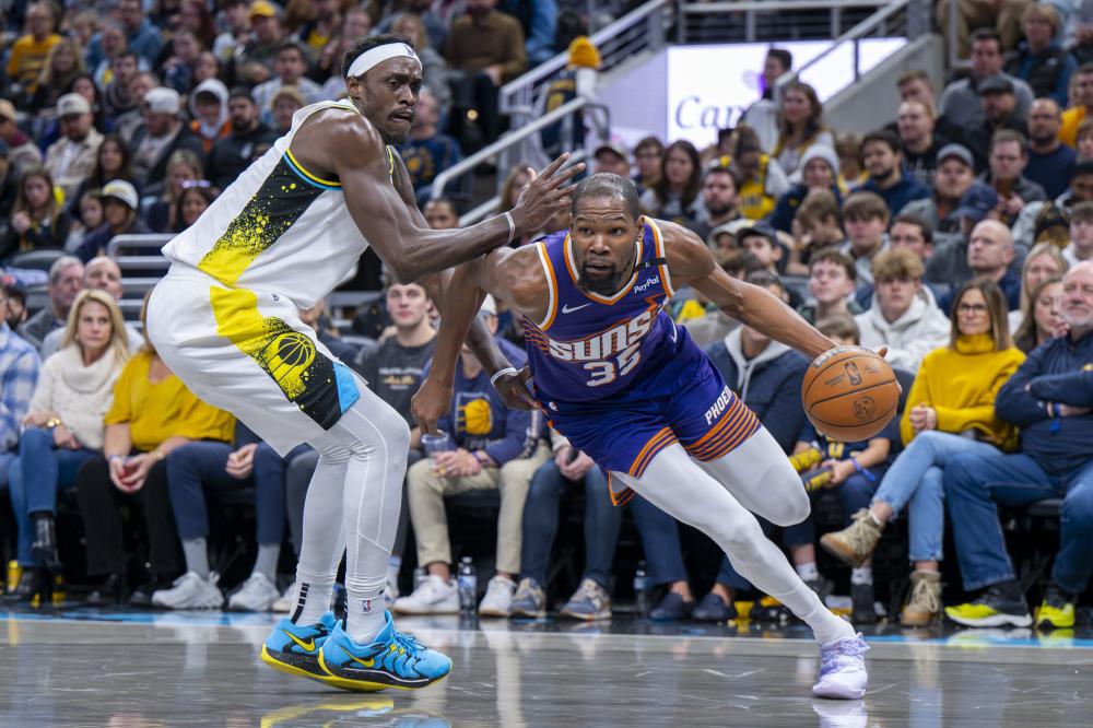 篮球场上 篮球场上