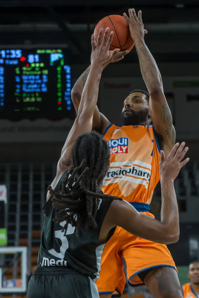 的奋力反击 的奋力反击